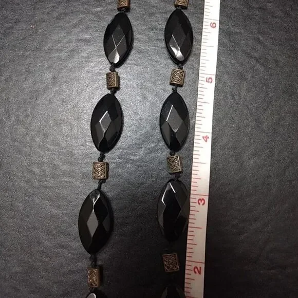 Faceted black stone necklace - Picture 7 of 7
